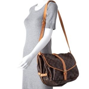 Louis Vuitton Saumur 35